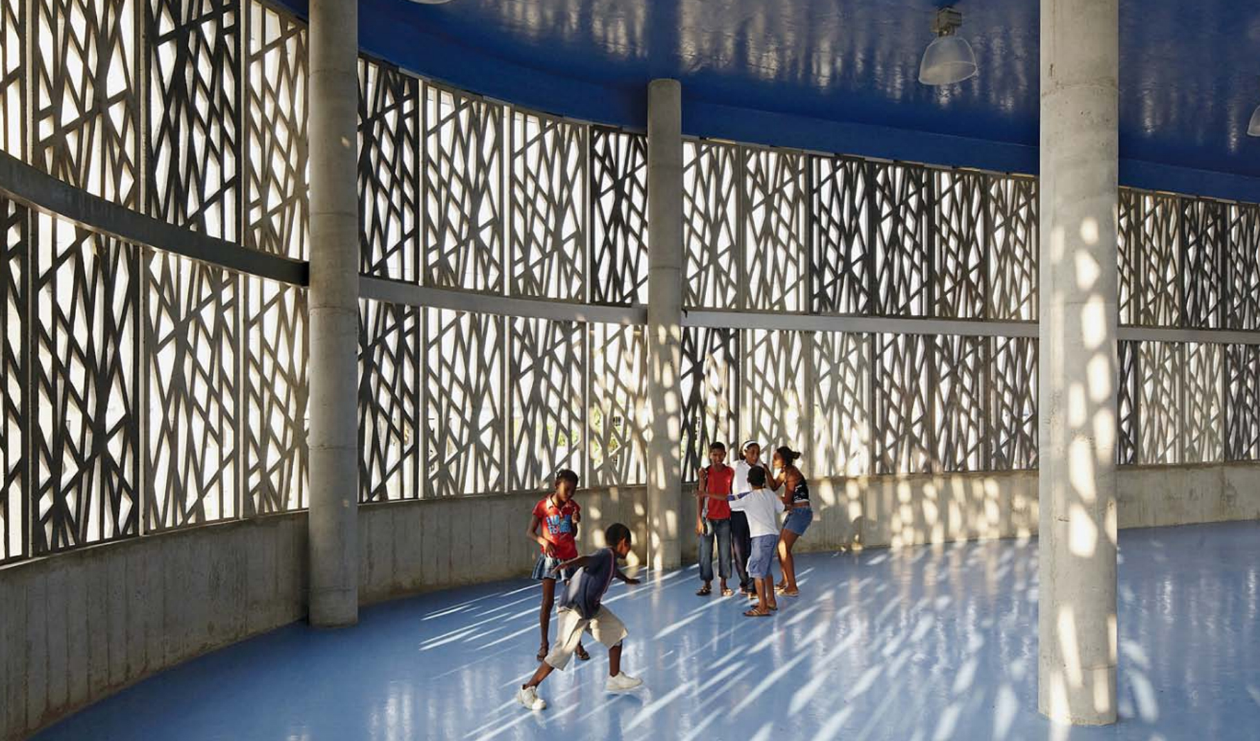 Colegio y juego de luz: interesante escuela en Colombia - Educación