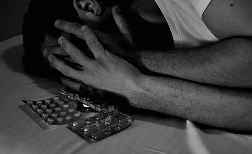 adicciones Adicciones: causas y consecuencias. Auto recuperación en la confianza