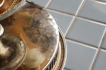 limpiar metales antiguos ¿ Cómo se pueden restaurar las antigüedades de metal ?