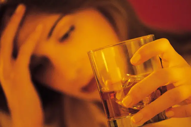 #3 Cada 10 segundos muere una persona por el alcohol