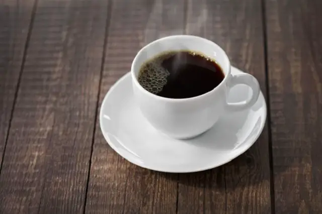 Cinco alimentos en exceso que debilitan los huesos 1 Cafeína