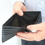 gastar dinero