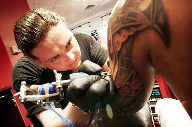 tattoo artist1