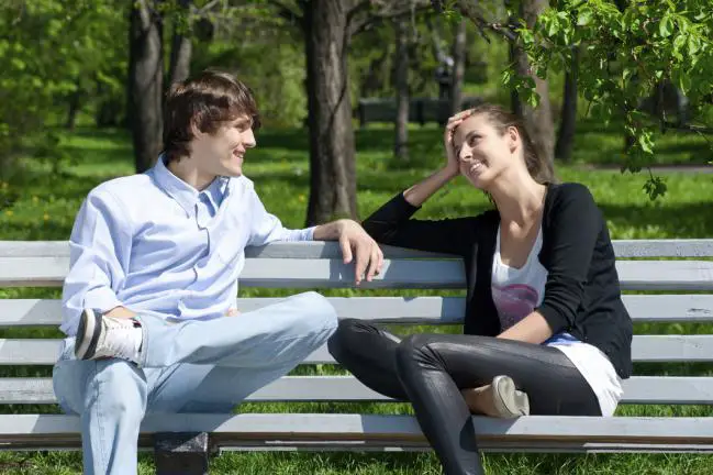 7 consejos para no aburrir durante la primera cita 1 #3 No intentes cambiar su forma de pensar