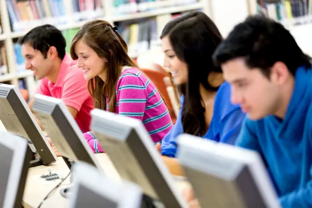 Consejos para elegir una computadora para estudiantes universitarios