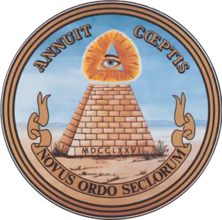 Illuminati 2 - La pirámide truncada con el ojo que todo lo ve y el lema -Novus Ordo Seclorum-, del Gran Sello de los Estados Unidos, considerada como un símbolo Illuminati