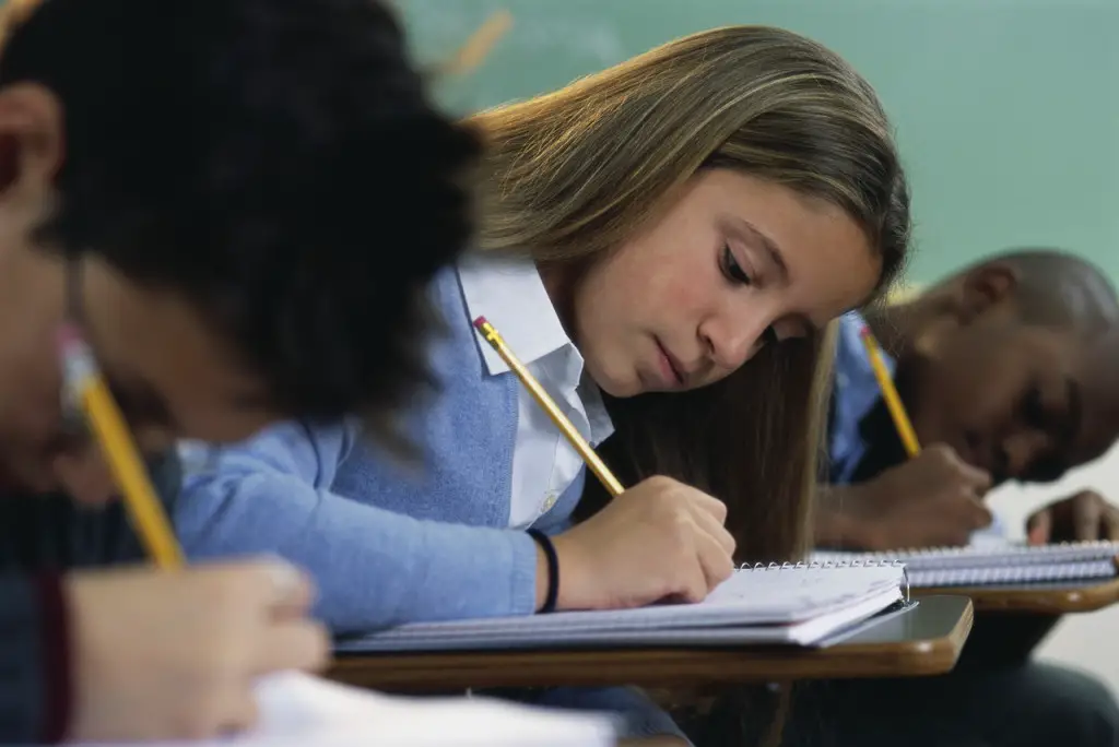 Cinco consejos para hacer las tareas con tus hijos 1 #3 Organiza un horario de tareas