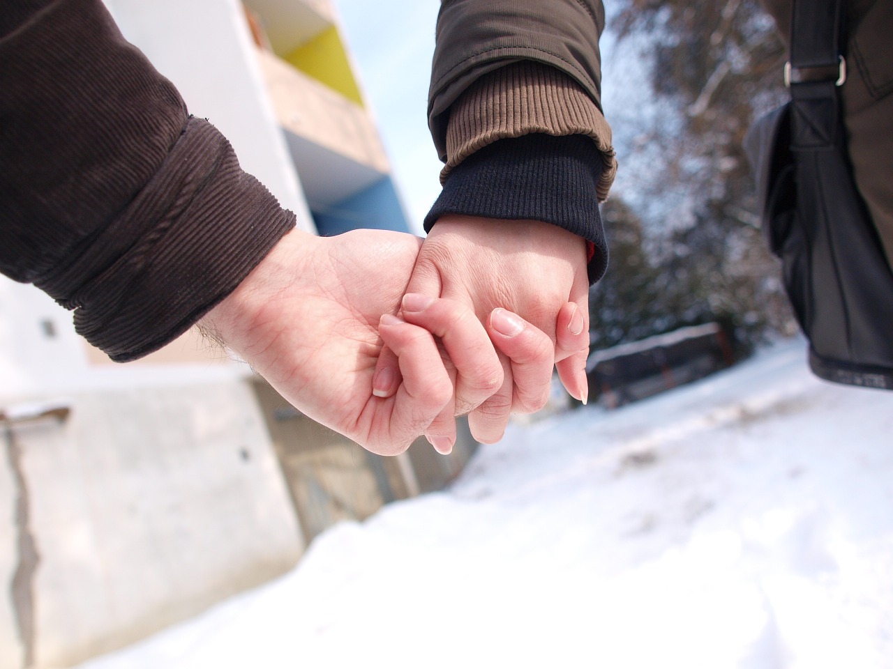 Cómo superar los celos en una relación a distancia