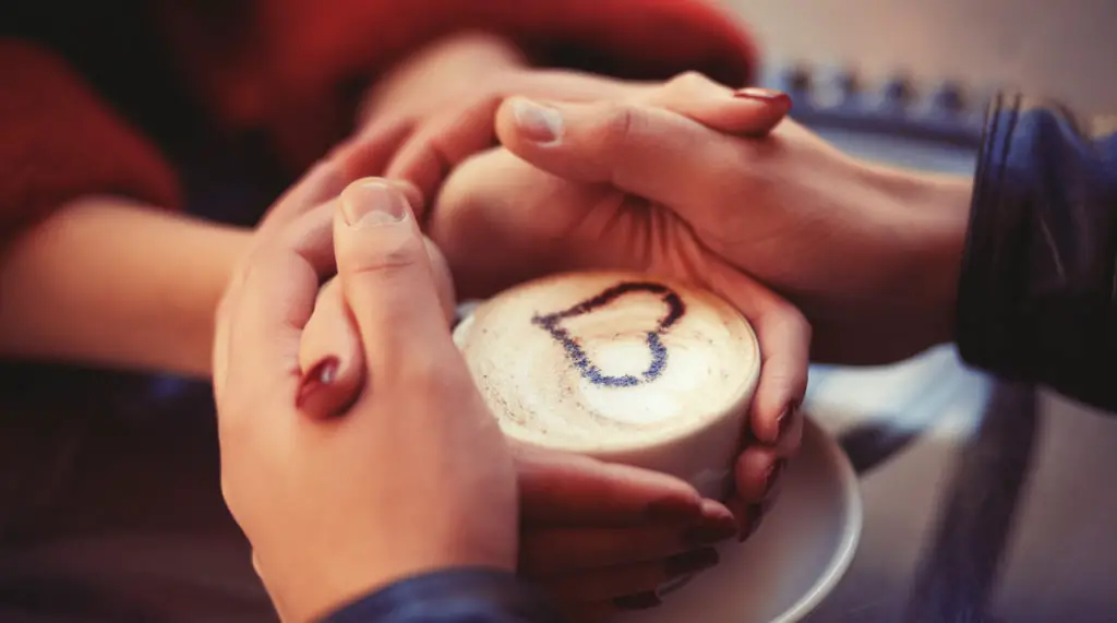 Cinco consejos para tener una relación duradera 1 #3 Recuerda que son un equipo