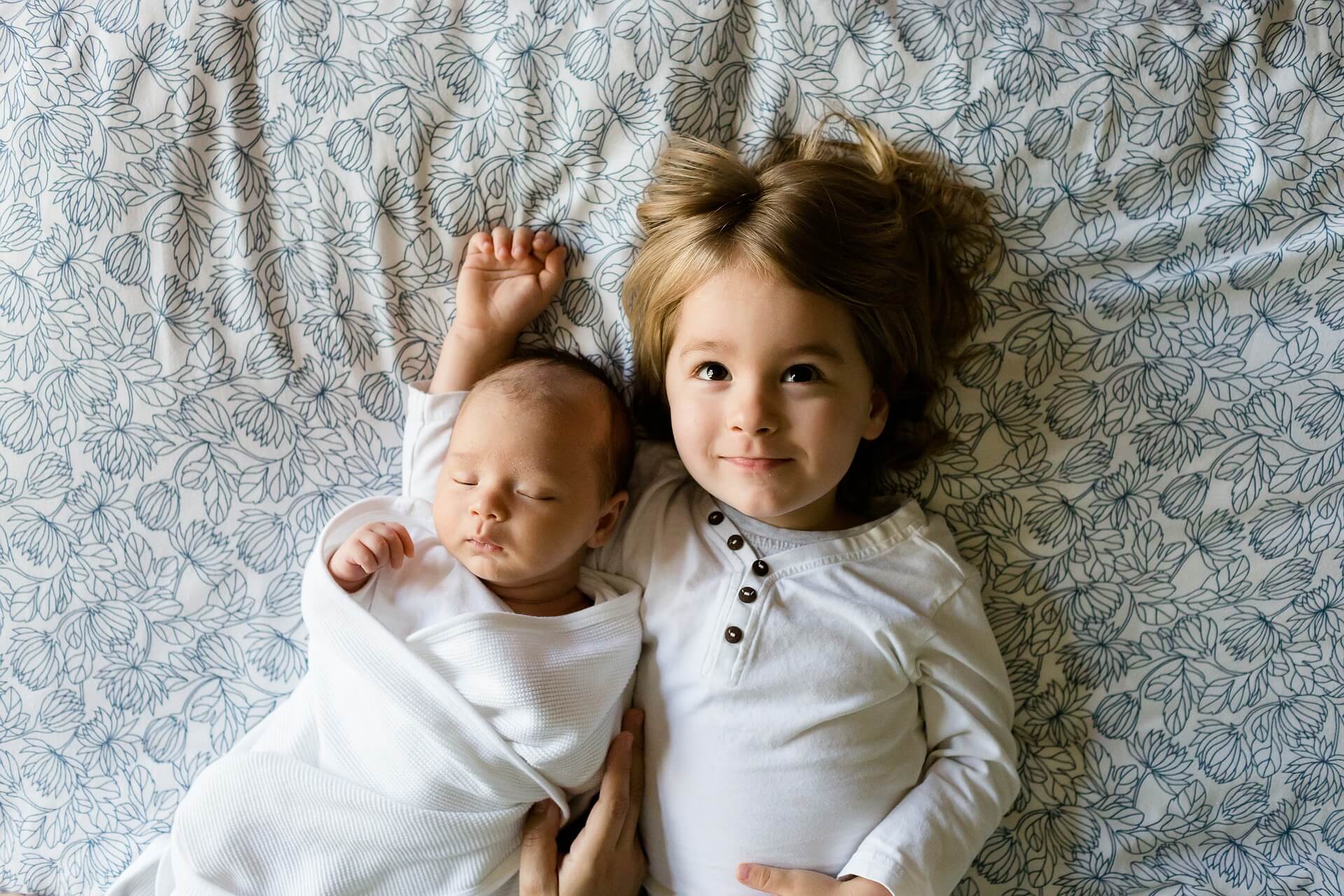 Algunas razones por las que tu hijo debería tener un hermano (1) Algunas razones por las que tu hijo debería tener un hermano (1)