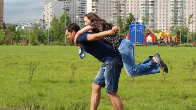 Es buena idea ser amiga de tu ex (1) Es buena idea ser amiga de tu ex (1)