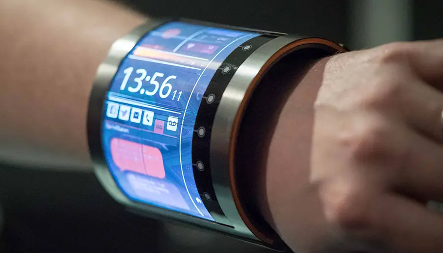 Celulares flexibles, con cámara térmica y más resistentes