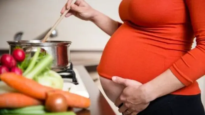 Qué comer y qué no durante el embarazo
